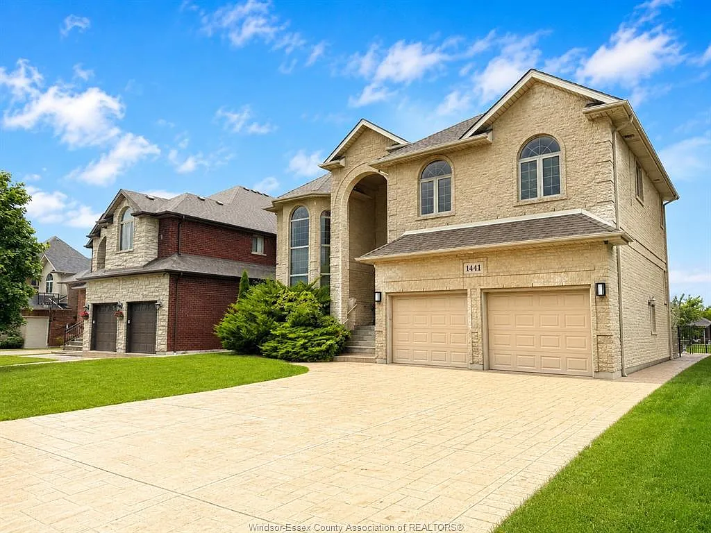 5 bed, $3,700 — Photo 2