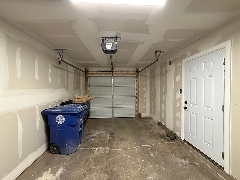 1512 Clancy Dr NE — Photo 21