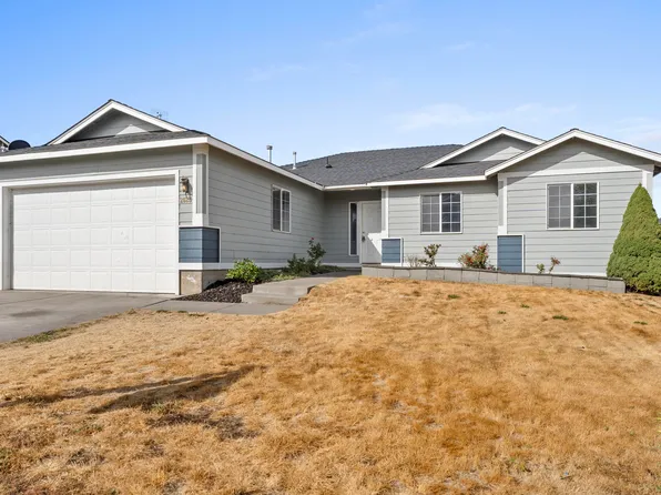 2623 NE 6th Dr, Redmond, OR 97756