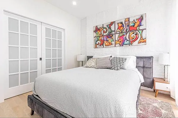 Rented by Real Street Inc | media 6