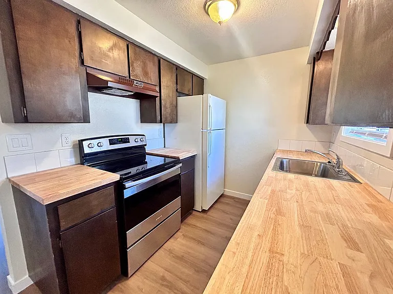1812 E Mallon Ave #1814 — Photo 3