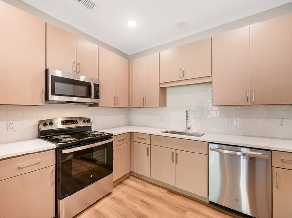 2076 Legacy Park Trl #2014-108
