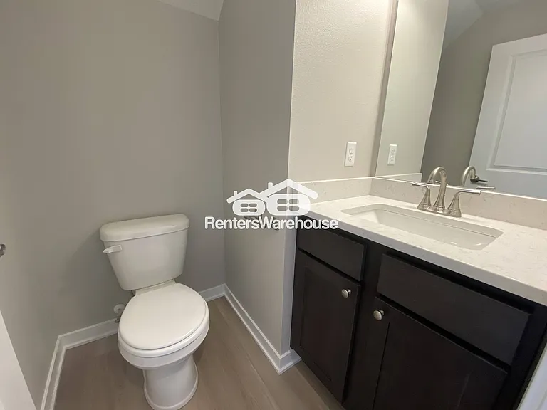 7000 Lake Ridge Ave #13 — Photo 16