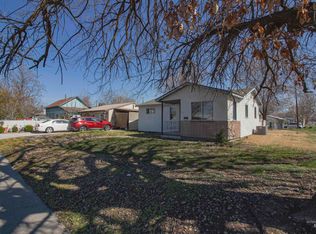 112 NW 8th St, Ontario, OR 97914