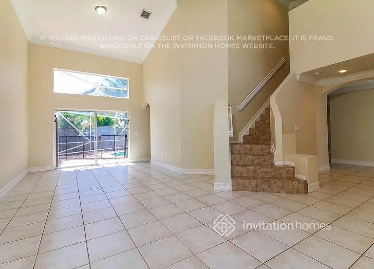 7302 Spinnaker Bay Dr — Photo 2