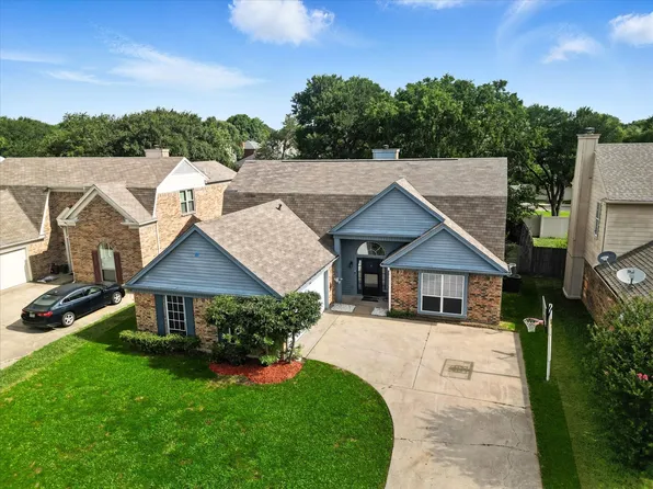 308 Pemberton Pl, Cedar Hill, TX 75104