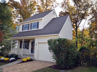 34 Jeremy Ct, Sterling, VA 20165