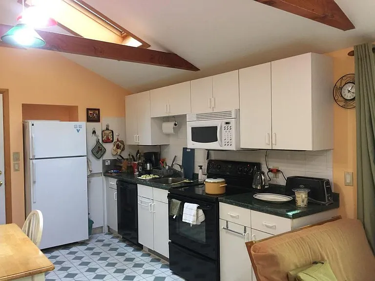Cornwall Pl — Photo 9