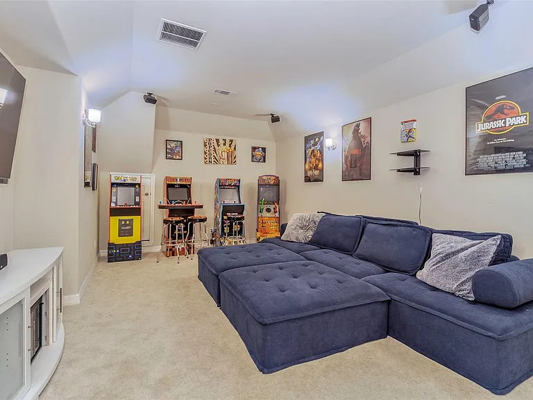 3010 Flora Manor Dr — Photo 32
