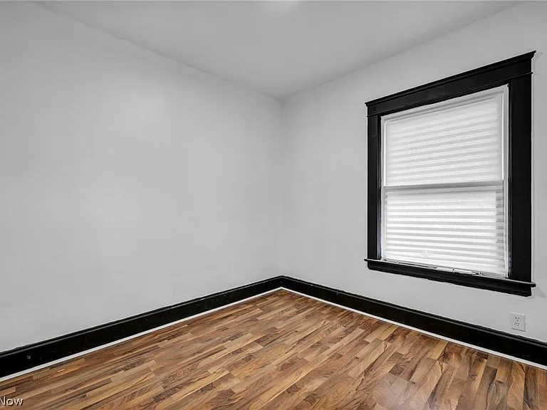 12001 Oakview Ave — Photo 11