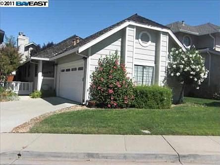 1st image of 2906 Liberty Dr