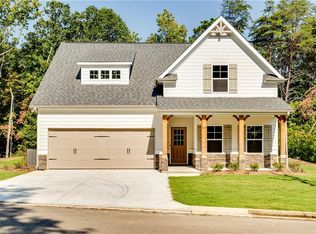 232 Pinebrook Dr, Waleska, GA 30183