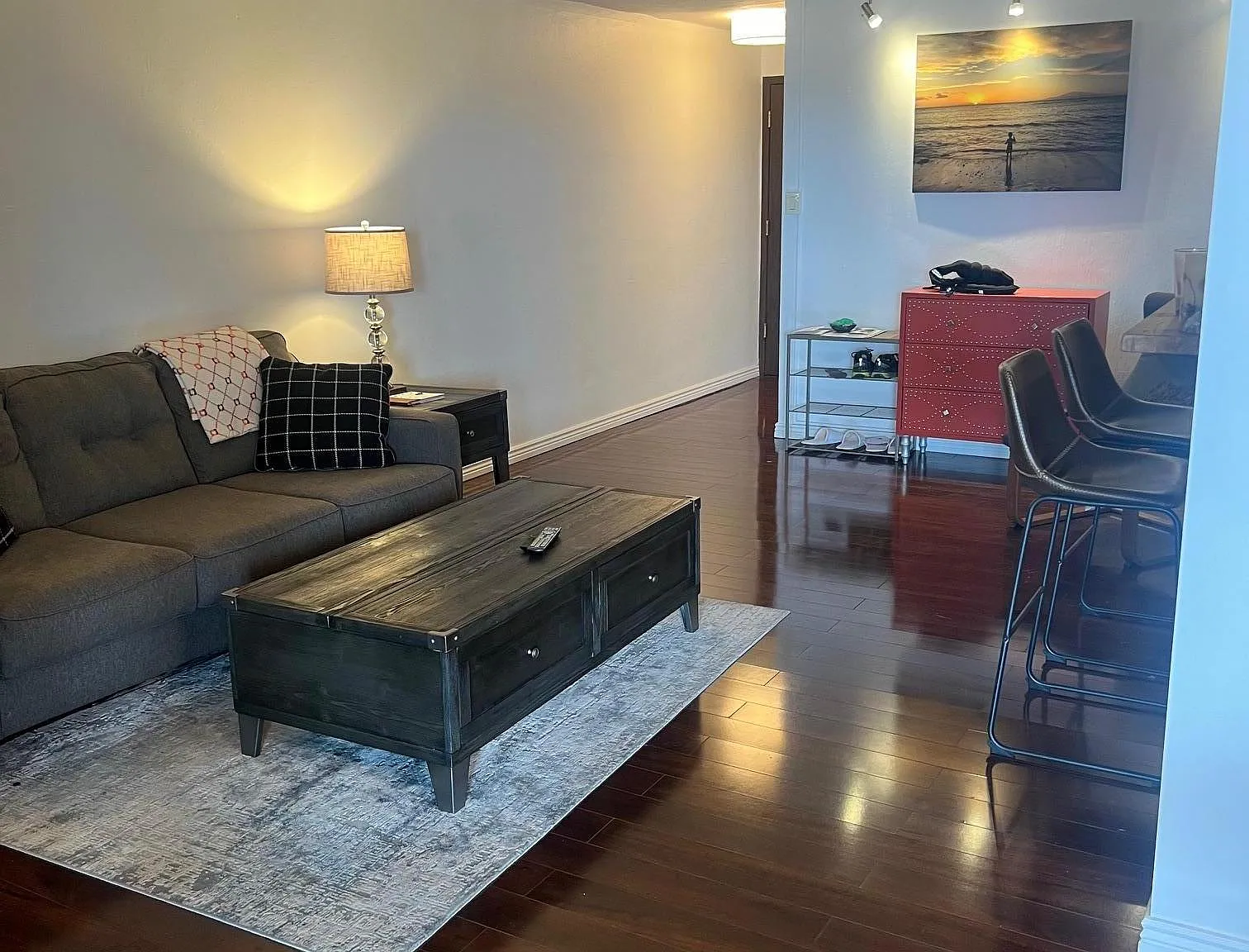 2 bed, 1080 sqft, $2,250 — Photo 2