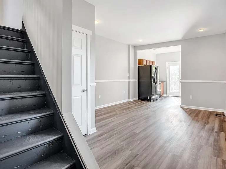 121 Dilworth St — Photo 9