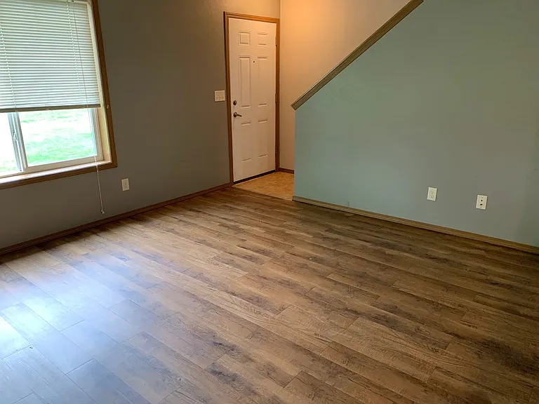 Arianna Townhomes — Photo 9