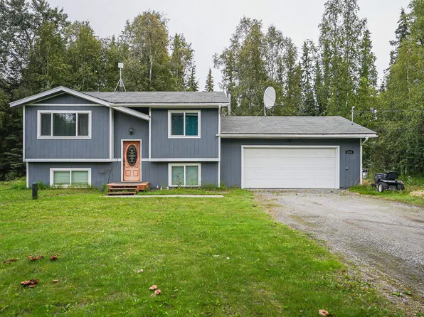 2654 Carrie Lynn Dr, North Pole, AK 99705