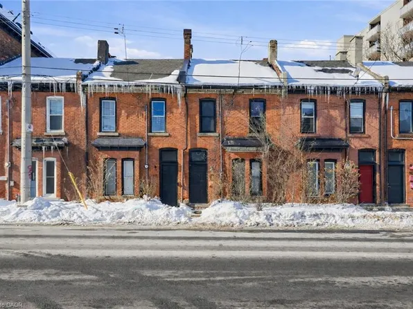 51 Wellington St N, Hamilton, ON L8R 1M9