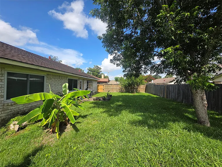 12531 La Rochelle Dr — Photo 15