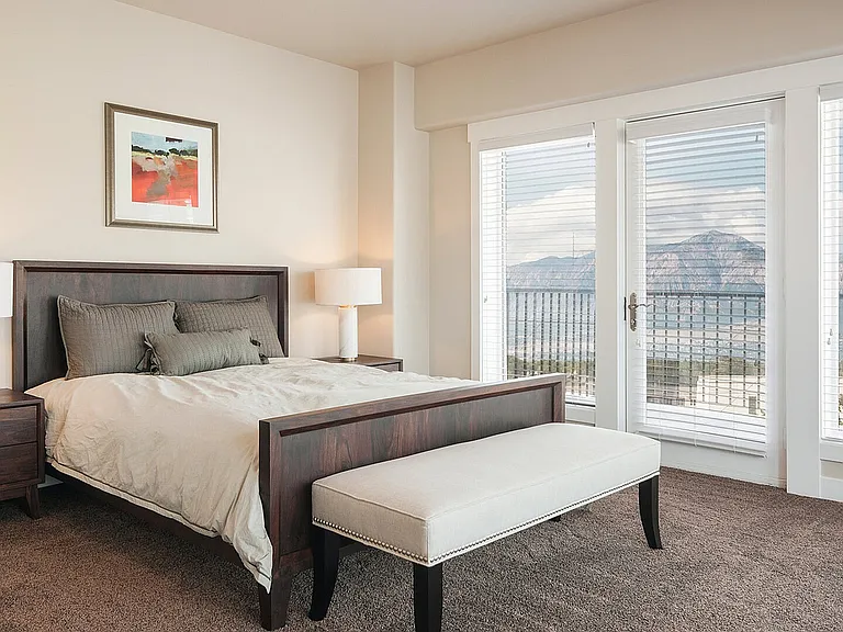 Wake up to peaceful mountain views every day.