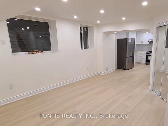 2nd image of 959 Cherry Ct #Basement