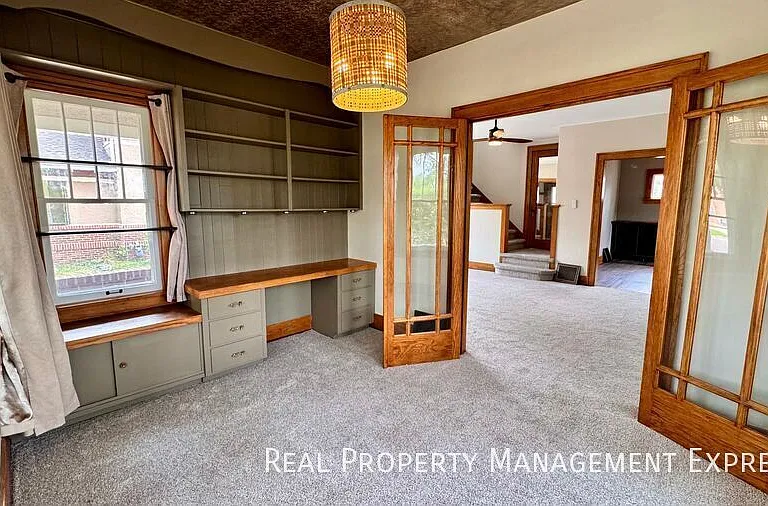 509 W 25th St — Photo 8
