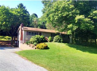 306 Lindsay Rd, Zelienople, PA 16063