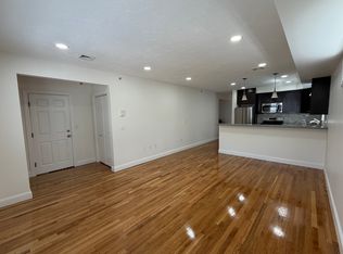 4-6 Sunnyside St #2, Hyde Park, MA 02136