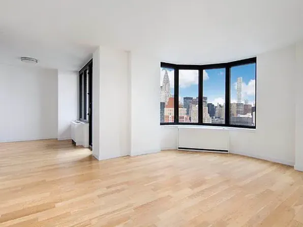 330 East 38th Street image 1 of 29