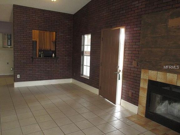 3rd image of 1209 Coolmont Dr