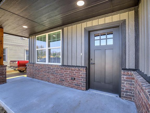 2nd image of 3032 NW 30th St