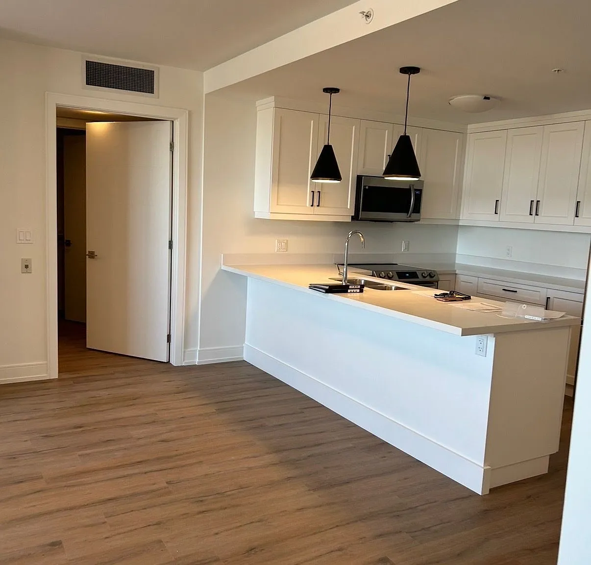 2 bed, $2,655 — Photo 3