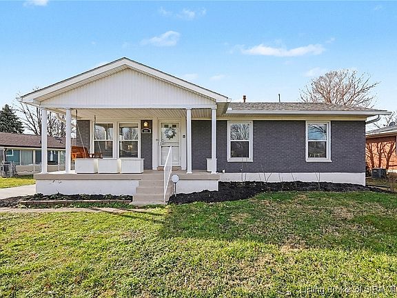 2nd image of 901 Sunnyside Drive