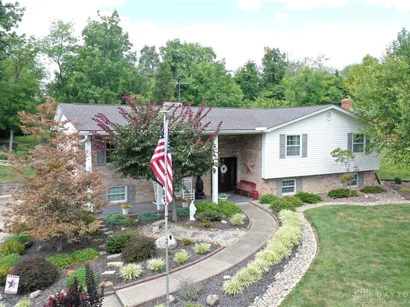 9649 Placid Dr, West Chester, OH 45241