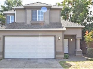 2737 Compton Parc Ln, Carmichael, CA 95608