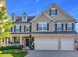 648 Wild Rose Cir, Lake Villa, IL 60046