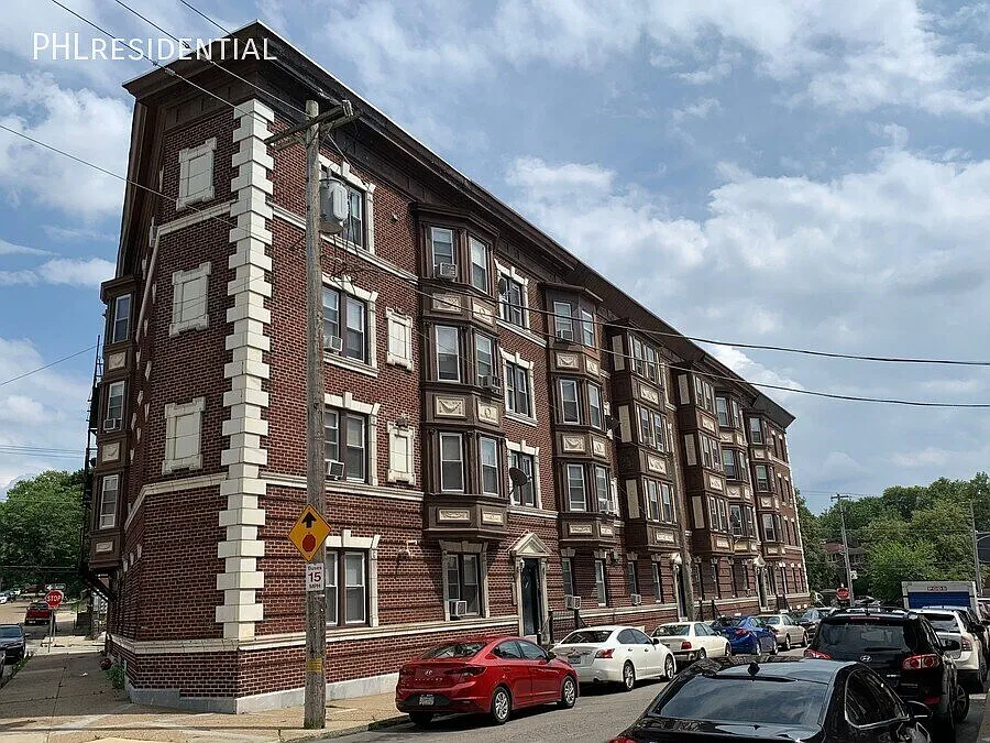 542 W King St #A4