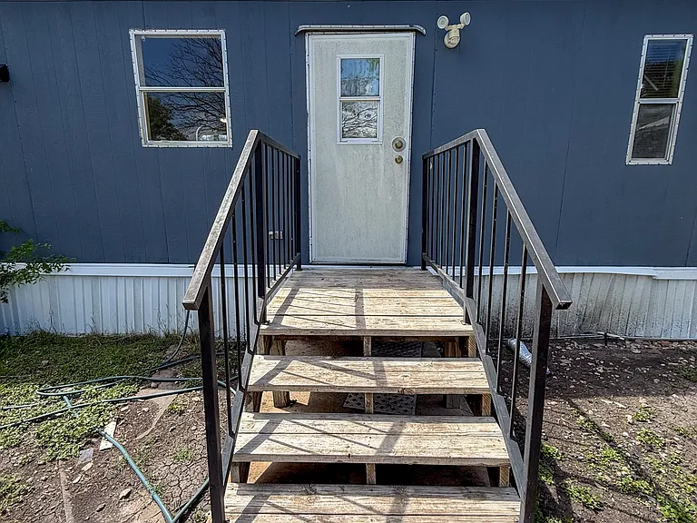 4506 Legend Hts — Photo 25