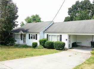 541 Victor St, Eden, NC 27288