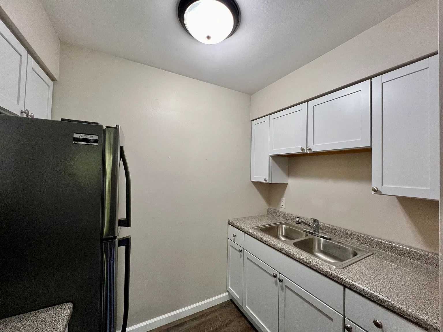117 W Church St — Photo 4