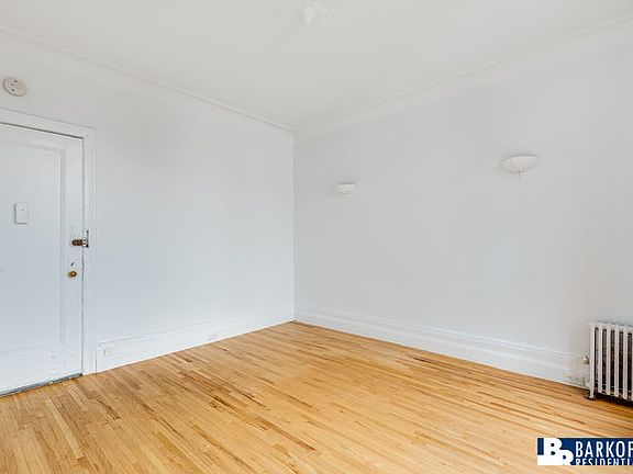 5th image of 105 E 15th St APT 86