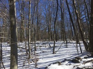 502 Barrett Hill Rd, Mahopac, NY 10541