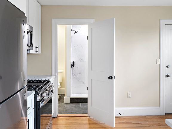 2nd image of 23 Thelma Rd Floor 2