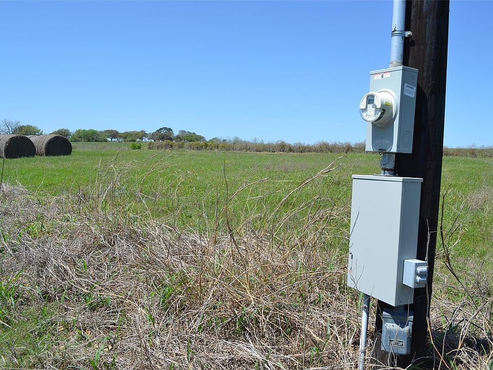 1st image of 5568 Bleiblerville Rd