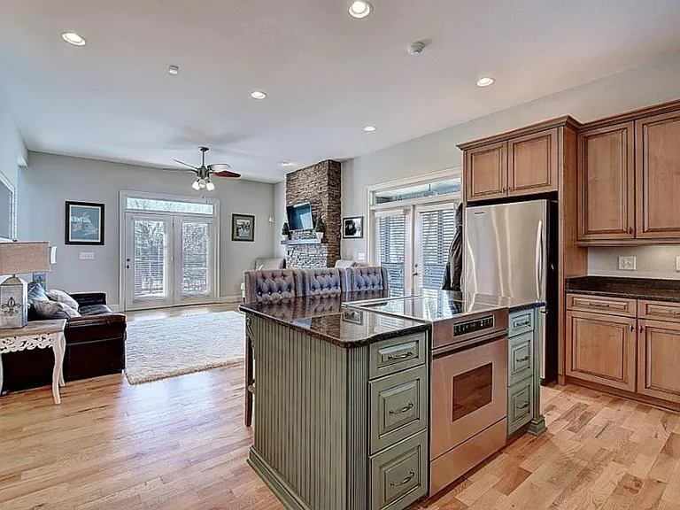 121 Lake Haven Dr — Photo 7