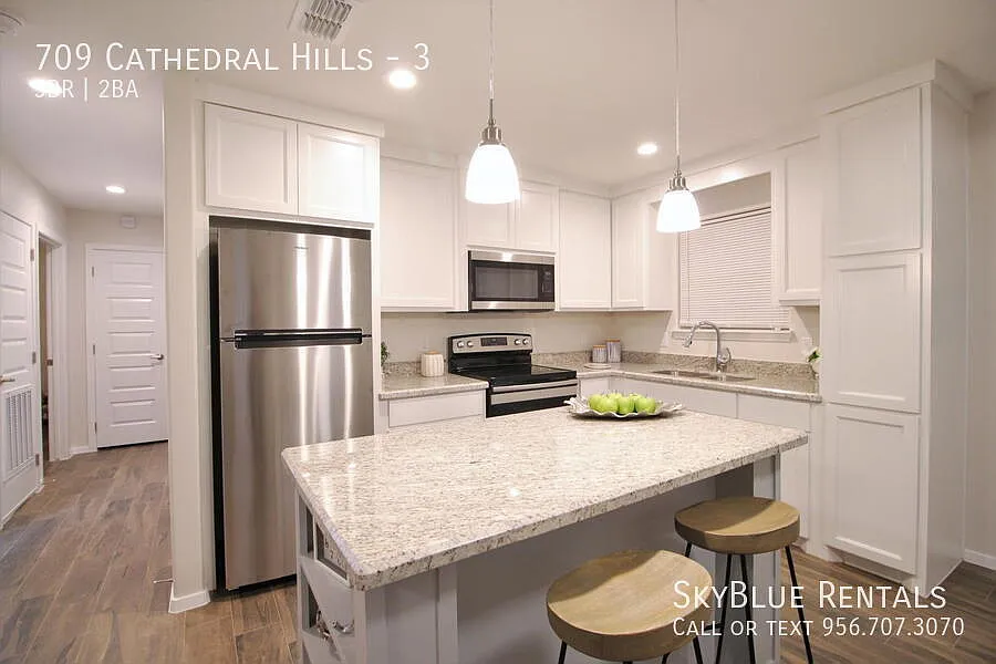 "Charming 3-Bedroom Oasis with Granite Touches at 709 Cathedral Hills, Edinburg!" — Photo 1