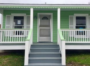 2210 43rd St, Galveston, TX 77550