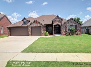 4601 SW Skyline St, Bentonville, AR 72712