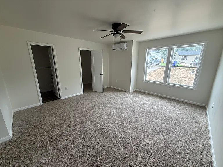 212 Reich St — Photo 8