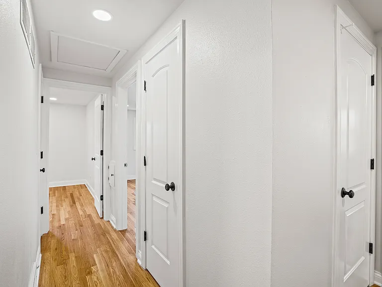 11827 W Diane Dr — Photo 7