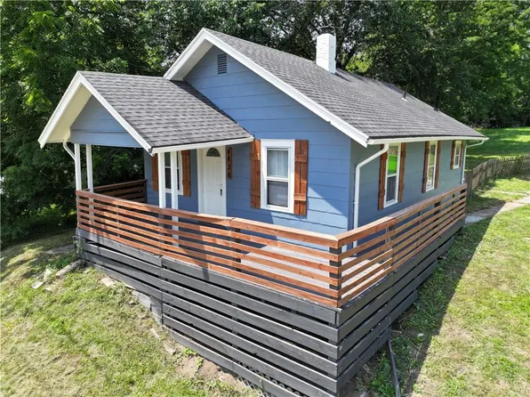 4436 NE Antioch Rd, Kansas City, MO 64117